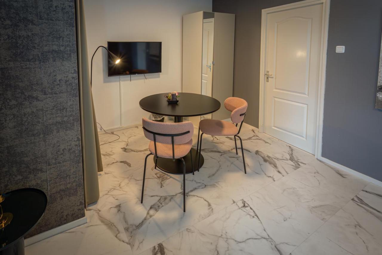 Bed And Breakfast Groningen - Peizerweg المظهر الخارجي الصورة